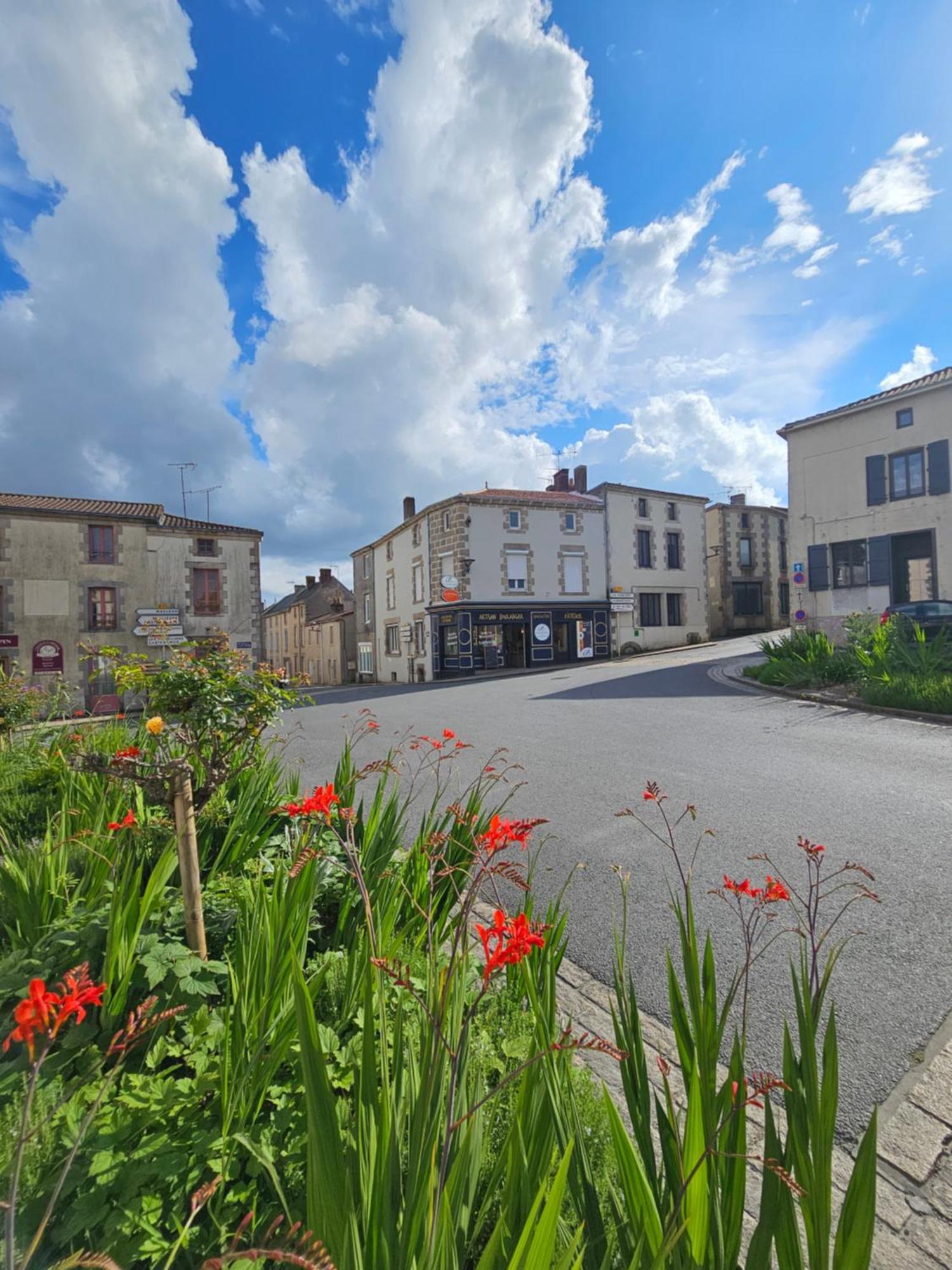 Les ÉpessesLe Qg Des Epesses A 5 Min Du Puy Dufou别墅 外观 照片